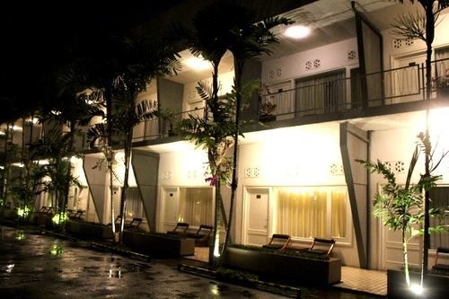Tanjung Plaza Hotel Prigen Zewnętrze zdjęcie